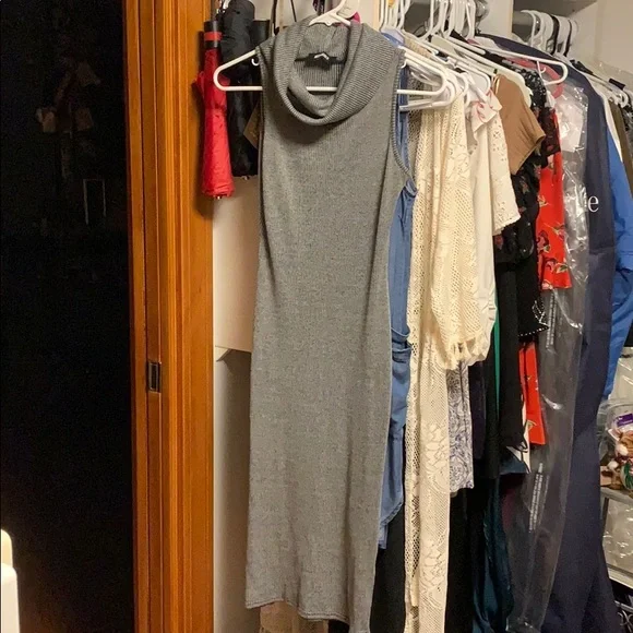 Missguided Ribbed Midi Dress - Picture 9 of 11